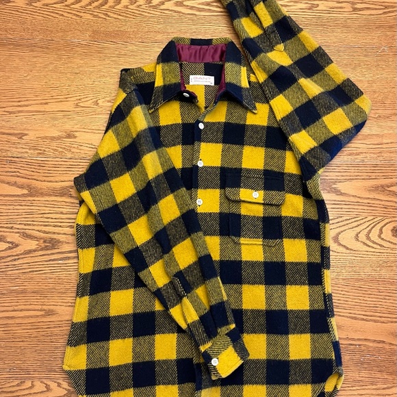 Grant Men’s Medium 100% Wool Button Down. - Picture 6 of 10